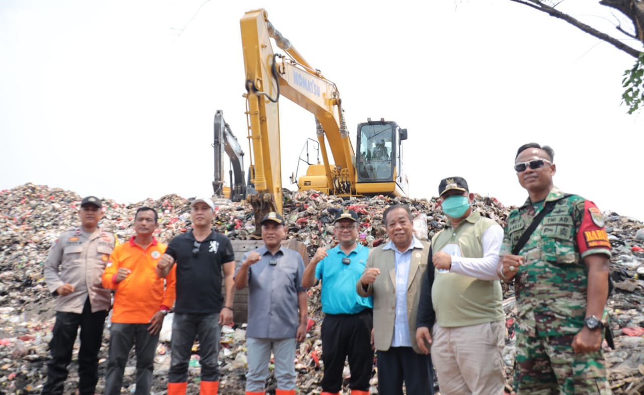 Pj Wali Kota Bekasi Gani Muhamad Tutup Tempat Pembuangan Sampah Liar Suluh Nusantara