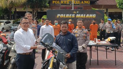 Senyum Bahagia Korban Pencurian, Sepeda Motor Kembali Berkat Aksi Tegas Polres Malang