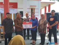 Jalin Kemitraan, Kemensos Bersama Komisi VIII DPR RI, Hj. Sri Wulan Serahkan Bantuan Sosial