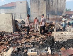 Diduga Korsleting Listrik, 2 Rumah di Grobogan Ludes Terbakar, Kerugian Mencapai 1,2 Miliar