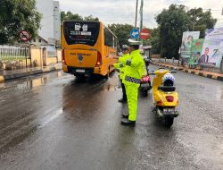 Hujan Tidak Menjadi Penghalang, Satlantas Polres Bone PAM Gerak Jalan Santai