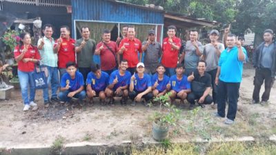 Caleg DPRD Simalungun Partai Nasdem Jaholong Sinaga Menyambangi Tim Bola Volley Emplasemen Bukit Lima