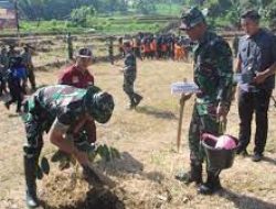 Peringati Hari Juang TNI AD, Kodim Pati Tanam Pohon Dikawasan Perhutani KPH Sukolilo 