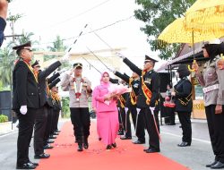 Para Awak Media Antusias Menyambut Kedatangan Kapolres Aceh Yang Baru