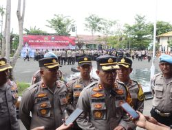 AKBP Siswantoro Pimpin Apel Pergeseran Pasukan BKO Polda Jatim Dalam Pengamanan TPS Pemilu Di Sampang