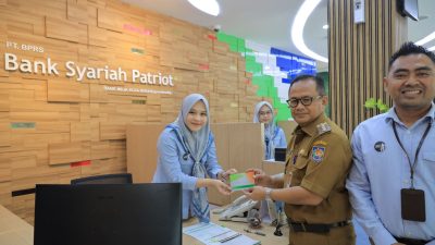 Pj Wali Kota Bekasi Monitoring Bank Syariah Patriot, Harus Beri Pelayanan Terbaik Kepada Masyarakat