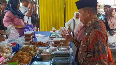 PJ Bupati Mura Hermon Buka Pasar Ramadan Disambut Antusias Warga