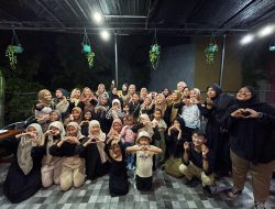 Sosok Bunda Zaenab Zuraidah Berbaur Dengan Miroton Dance Bagi Takjil Berkah Ramadhan 1445H