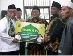 Bupati ajak Masyarakat Muhibah Ramadhan di Desa pawenang manfaatkan unggulan Penkab Sukabumi