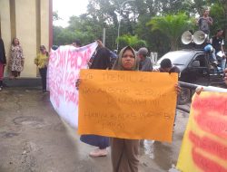 Demo di Mapolda Sultra, Usut Dugaan Ijazah Palsu Oknum Kades Marombo Pantai Konawe Utara