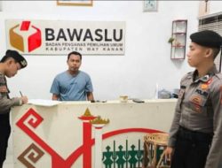 Jamin Keamanan Pilkada 2024, Polisi Tingkatkan Pengamanan di Kantor Bawaslu Way Kanan