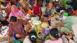 Anggota DPRD Murung Raya Turun Langsung Bantu Warga Terdampak Banjir