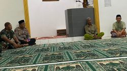 Sinergitas TNI-POLRI  Laksanakan Ibadah Shalat Subuh Keliling Dilingkungan Masjid Al-Hidayah Desa Giriserta Kalipucang, Strategi Untuk Menjaga Kamtibmas